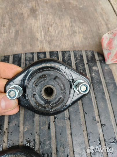 Опора заднего амортизатора BMW