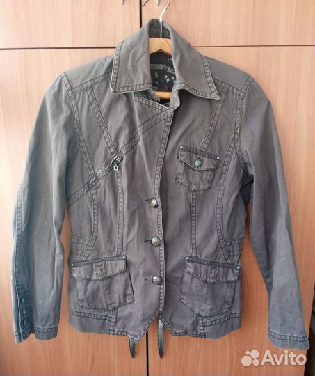 Ветровки женские