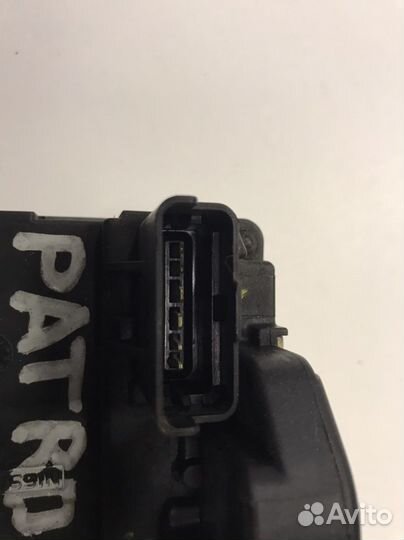 Nissan patrol y62 замок передней левой двери