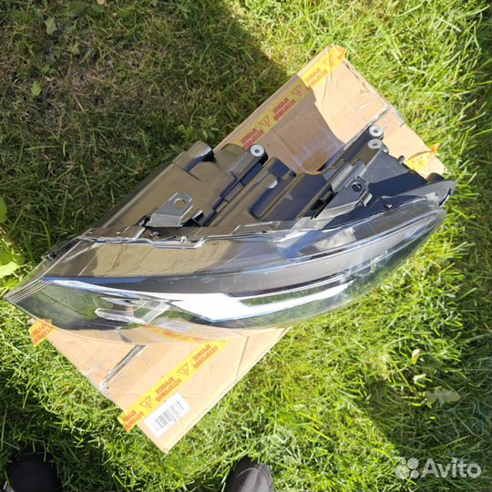 Фары Поло Седан