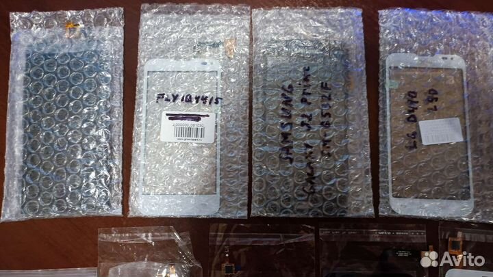 Сенсорные стекла и дисплеи для смартфонов