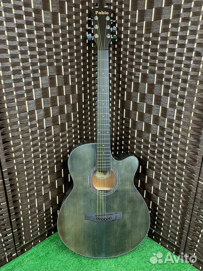 Гитара акустика