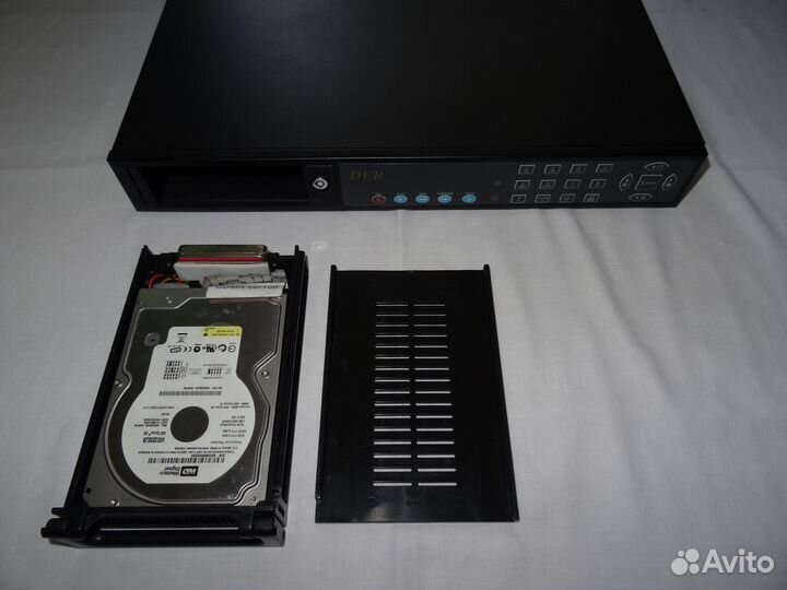 Видео регистратор DVR для 16 камер и 3-х HDD