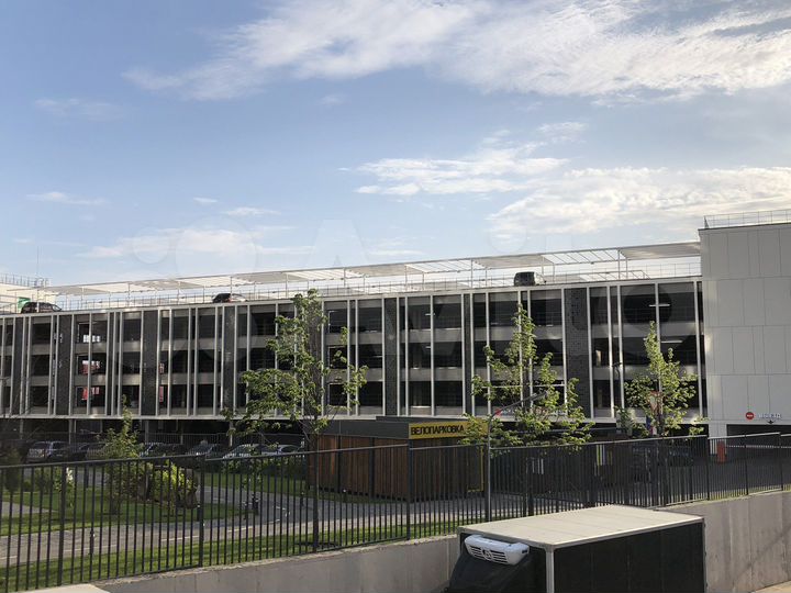 Машиноместо, 14 м²