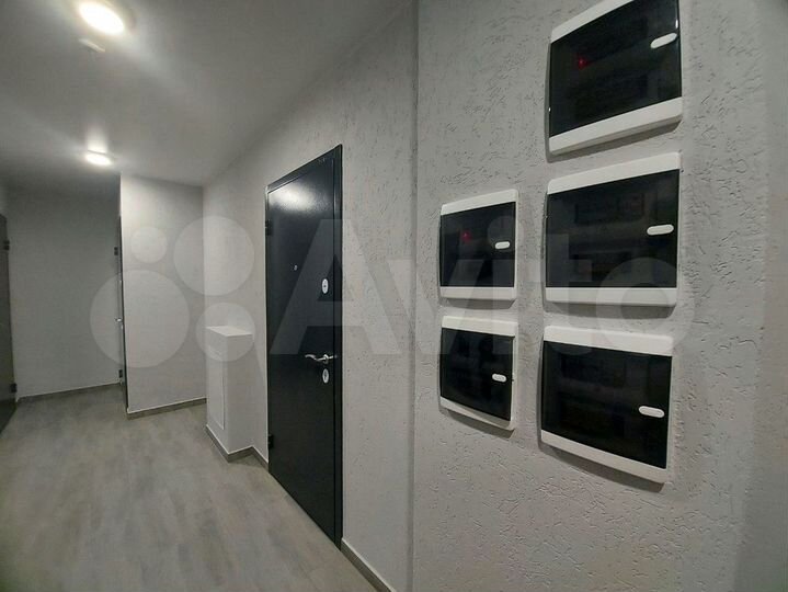 Доля в 4-к. квартире, 23 м², 2/23 эт.