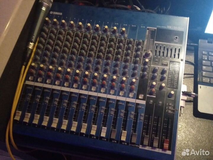 Микшерный пульт