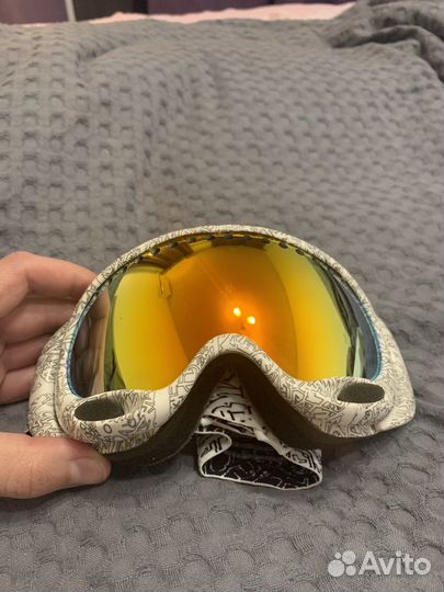 Горнолыжные очки oakley