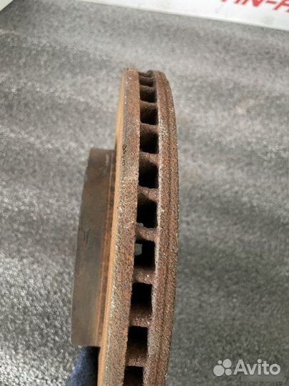 Диск тормозной передний Toyota Alphard MNH15 3.0