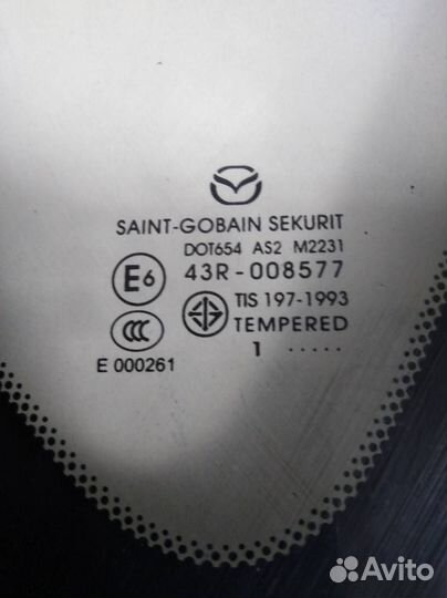 Стекло кузовное глухое правое Mazda 3 BL 2009-2013