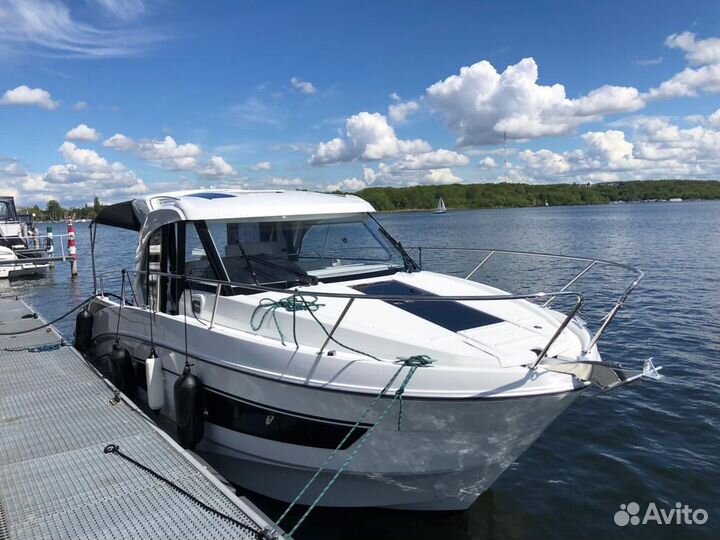 Моторная яхта Beneteau Antares 9 OB 2023г