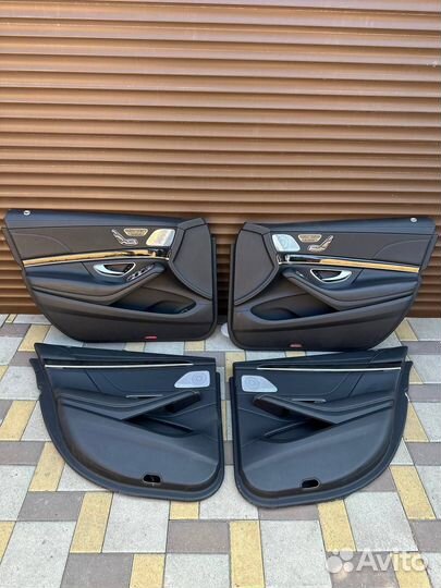 Обшивки (карты) дверей в сборе Mercedes W222