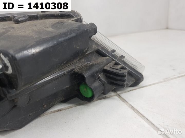 Птф передняя правая Volkswagen Tiguan