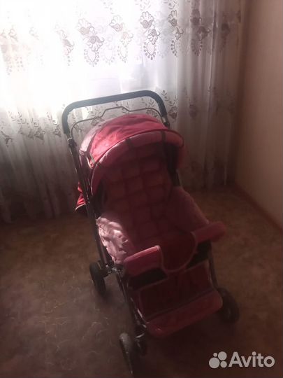 Прогулочная коляска