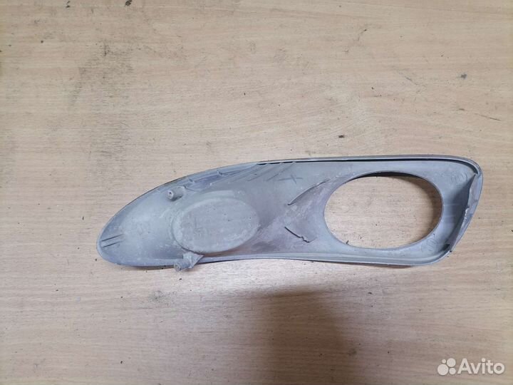 Левая накладка птф Nissan Maxima A33