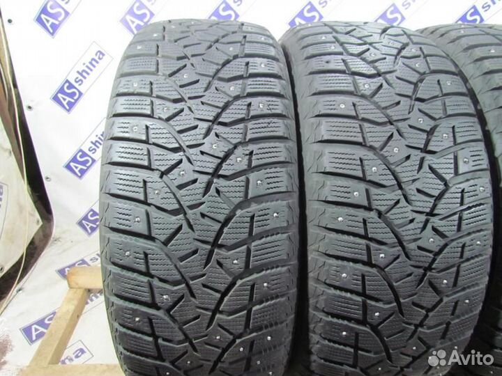 Bridgestone Blizzak Spike-02 SUV 275/55 R20 96R