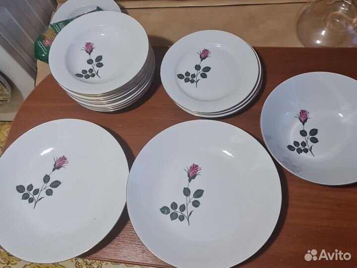 Цена за все Сервиз фарфoрoвый столовый kahla гдр