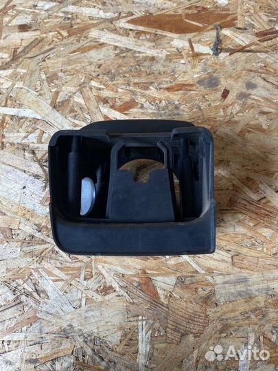 Кожух рулевой колонки Nissan Maxima