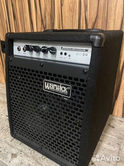 Комбоусилитель для бас-гитары Warwick BC 20