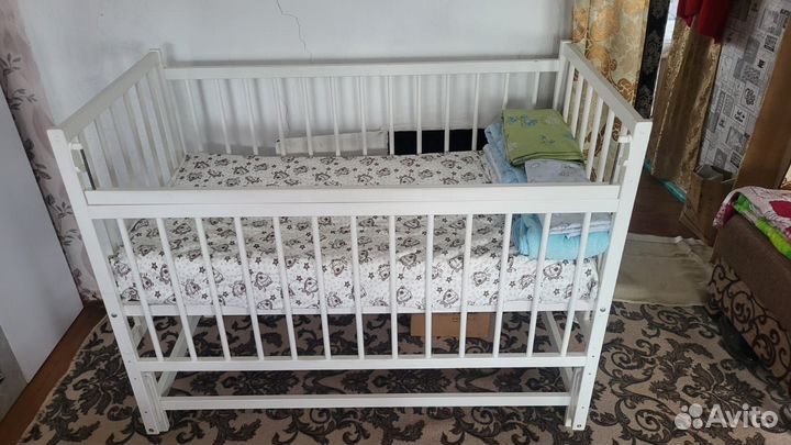 Детская кроватка