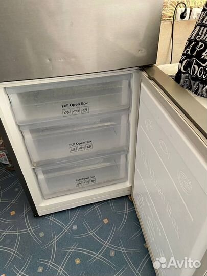 Холодильник Samsung No Frost