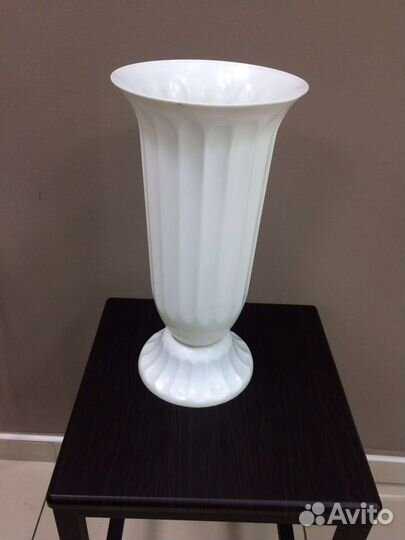 Вазон для цветов б/у