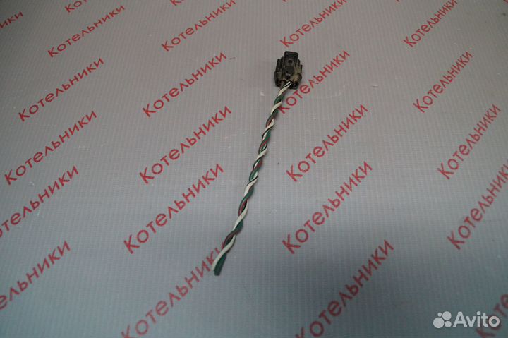 Nissan 21481-AV700 Разъем моторчика вентилятора