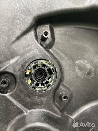 Стеклоподъемник задний левый Volkswagen Golf MK6