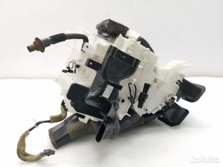 Корпус печки Mitsubishi Outlander 3 рестайлинг 2.0