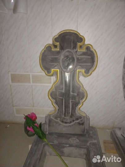 Памятник из бетона