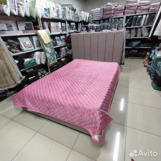 Покрывало велюровое стёганное