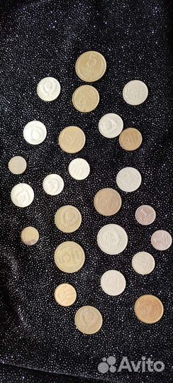 Набор иностранных монет и монет СССР