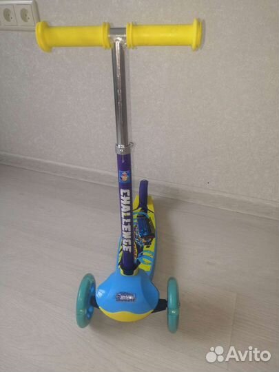 Самокат детский трехколесный светящиеся колеса