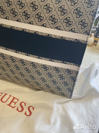 Продаю сумку guess оригинал