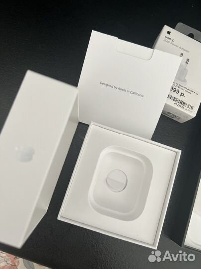 Коробка Apple