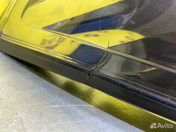 Фонарь стоп сигнала задний левый Nissan Patrol Y62