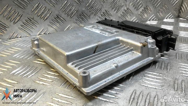 Блок управления двигателем BMW X1 E84 2010