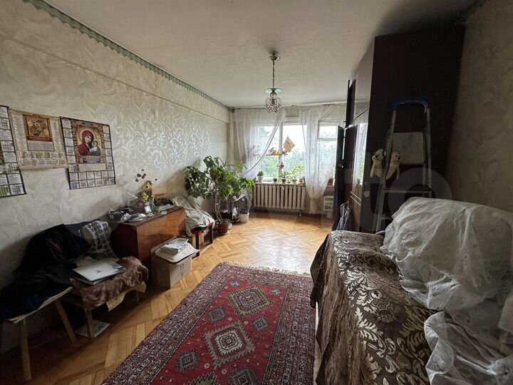 3-к. квартира, 70 м², 5/5 эт.