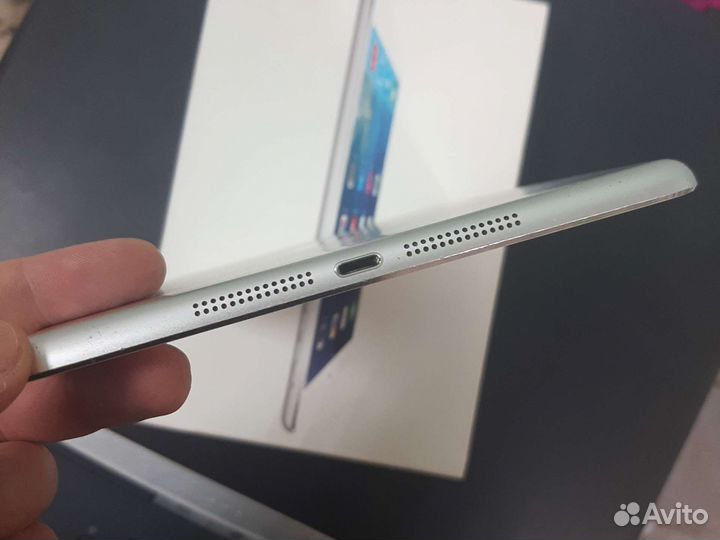 Apple iPad mini 16gb wi fi cellular