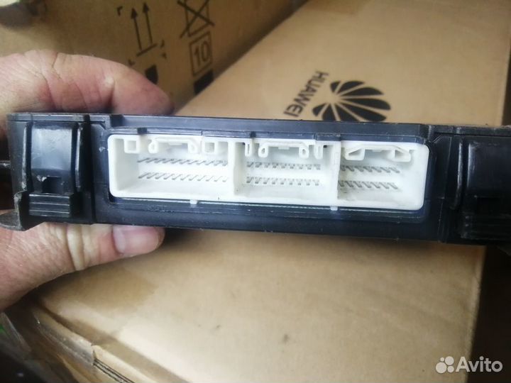 Блок комфорта Lexus LX470