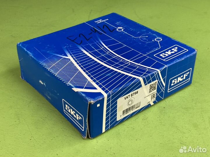 33018\Q подшипник роликовый дифференциала 90x140x4