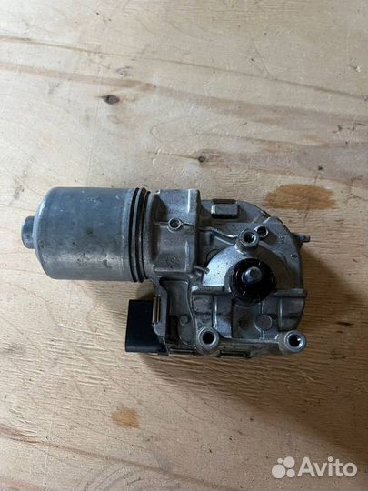 Моторчик стеклоочистителя передний VW Passat B8