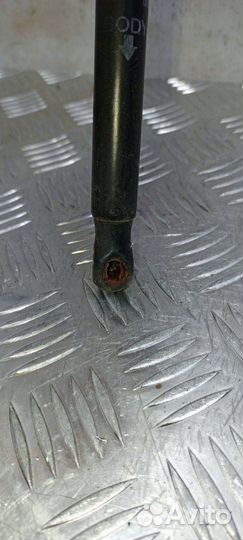 Амортизатор крышки багажника Dodge Caliber SUV 2.0