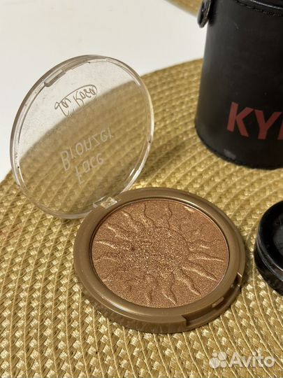 Набор косметики пакетом