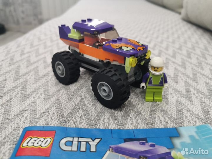Lego City 60251
