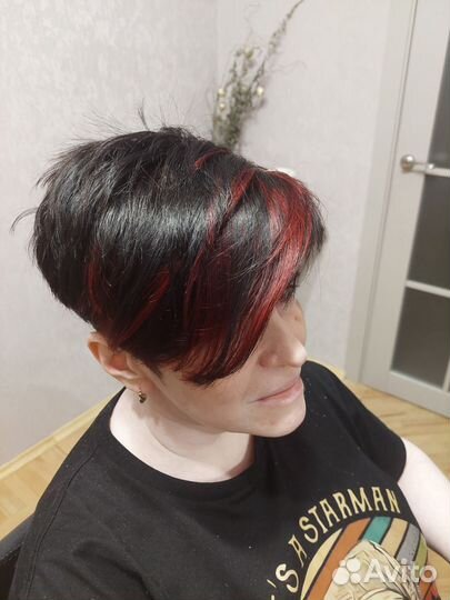 Парикмахер, колорит эксперт, бровист