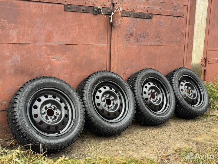 Продам отличный комплект на ваз 185/60 r14