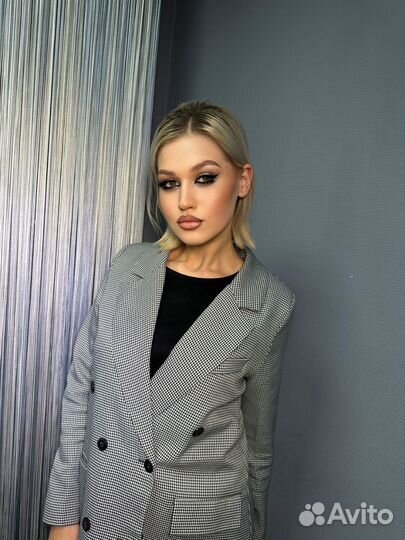 Стилист визажист, парикмахер