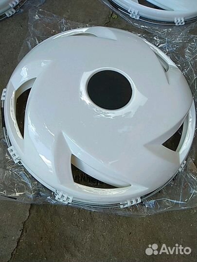 Колпаки для грузовых машин и автобусов