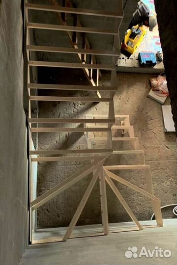 Лестница для дачи