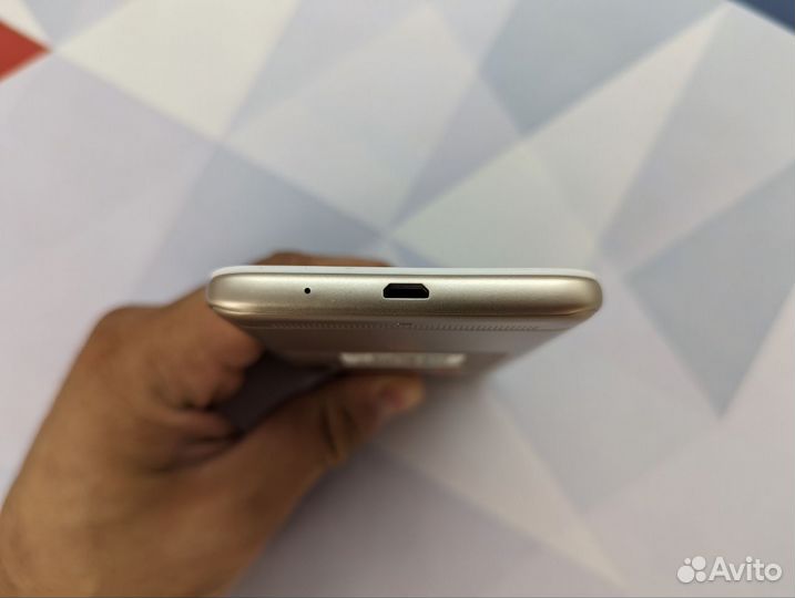 Xiaomi Redmi 5A 3/32Gb Gold